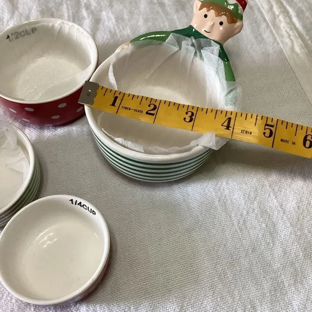 Holiday Elf Measuring Cup & Measuring Spoons Set with 3 Robert Stanley Towels